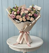 Букет цветов из:  Розы и Лизиантусы в Стодеревской