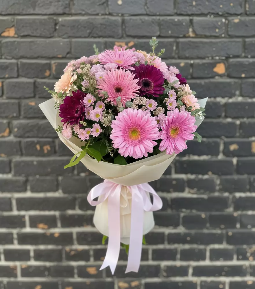 Букет цветов из: Герберы и Хризантемы в Стодеревской