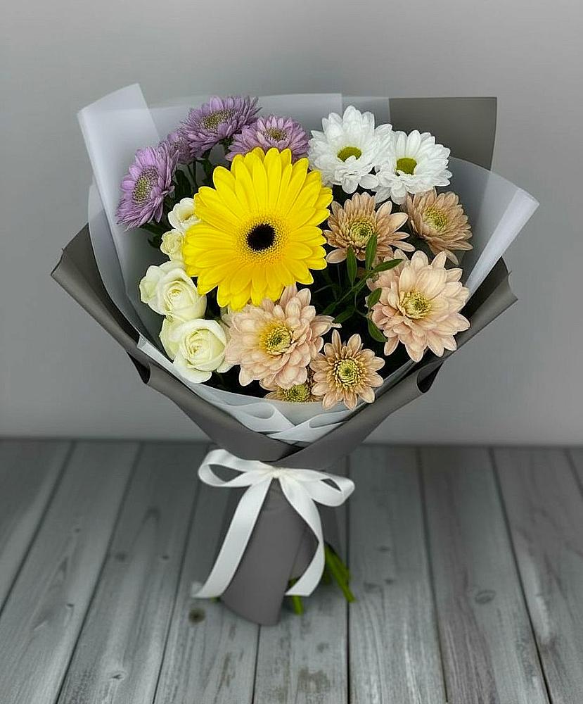 Букет цветов из: Розы, Герберы и Хризантемы в Стодеревской
