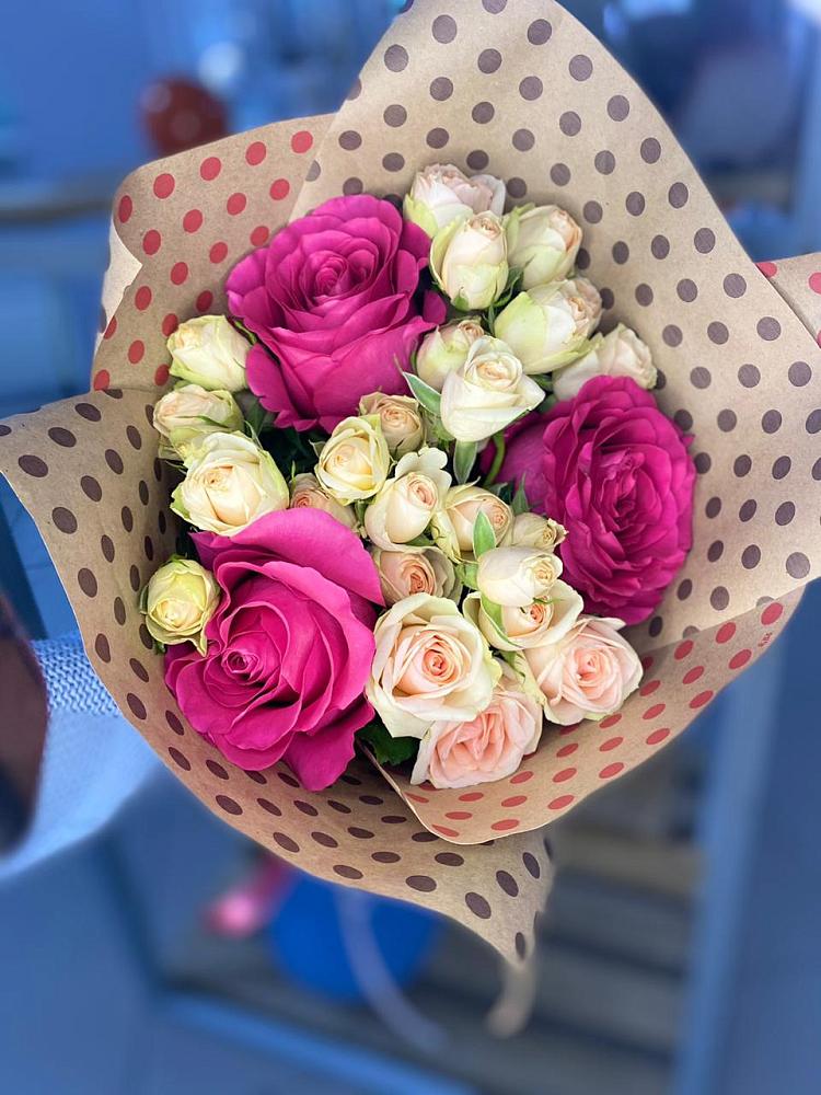 Букет цветов из: Розы в Стодеревской