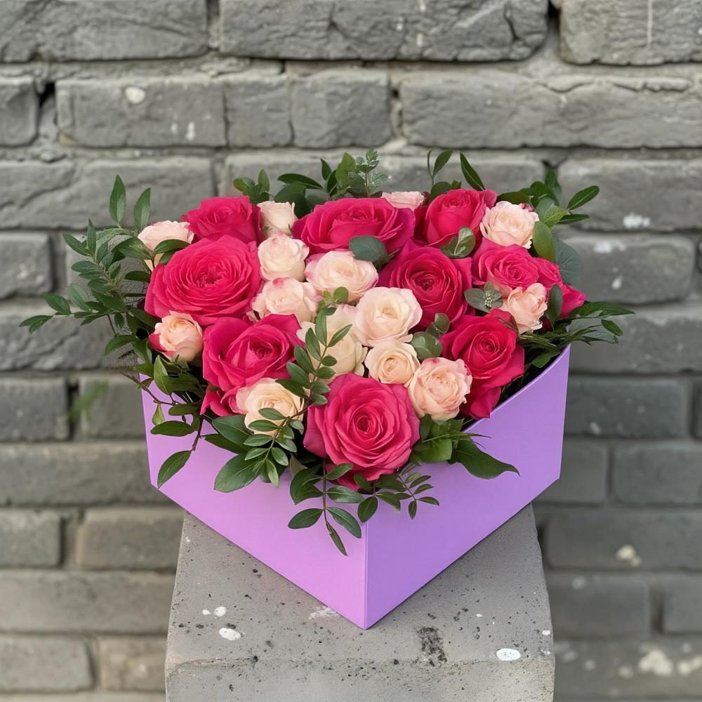 Цветочная композиция из Розы в коробке в Стодеревской