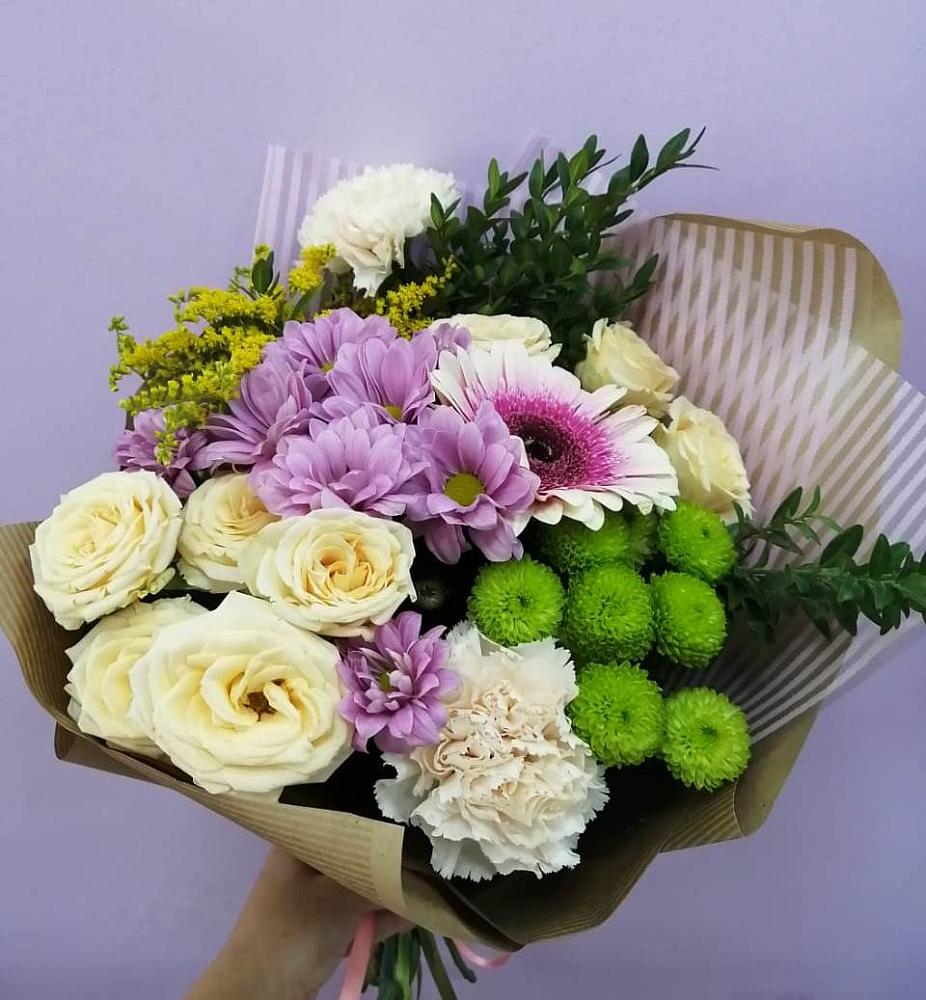 Букет цветов из: Хризантемы, Розы, Гвоздики и Герберы в Стодеревской