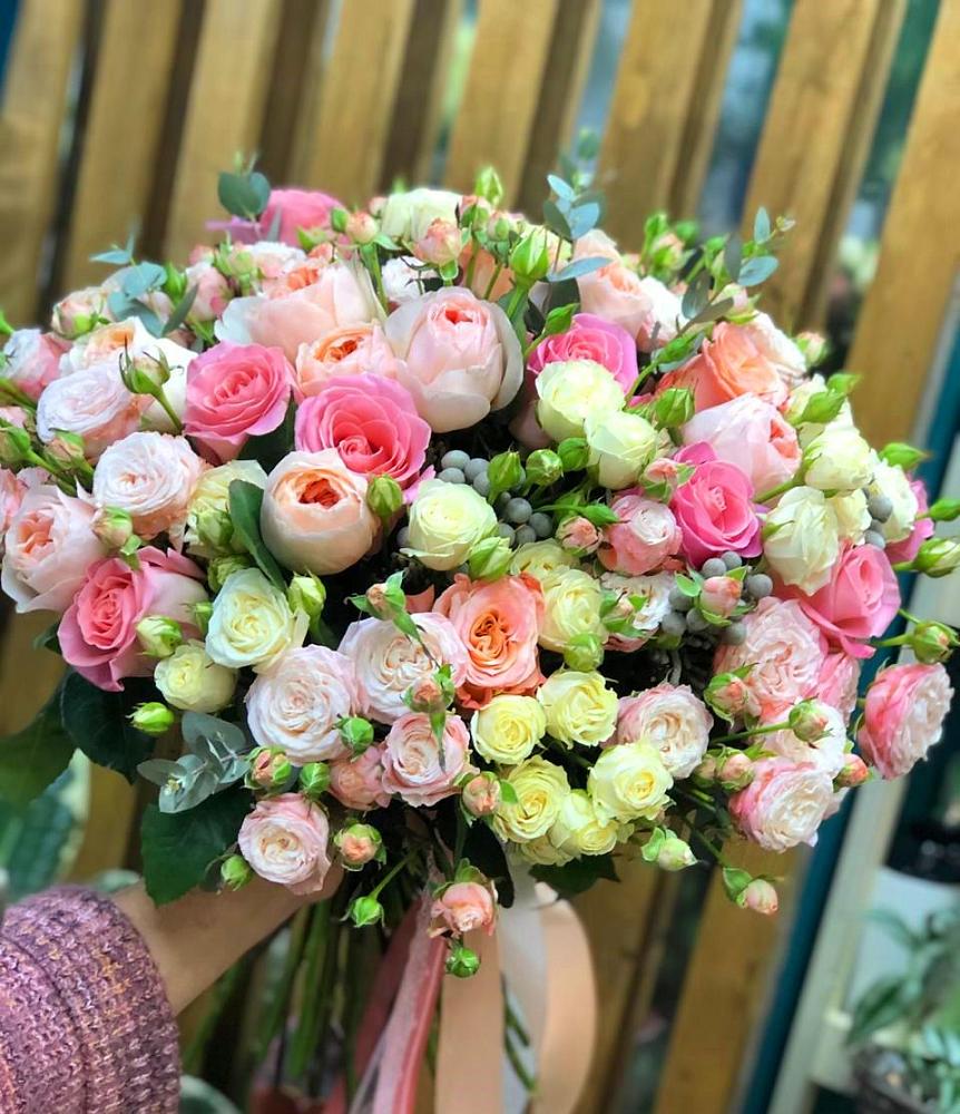 Букет цветов из: Розы в Стодеревской