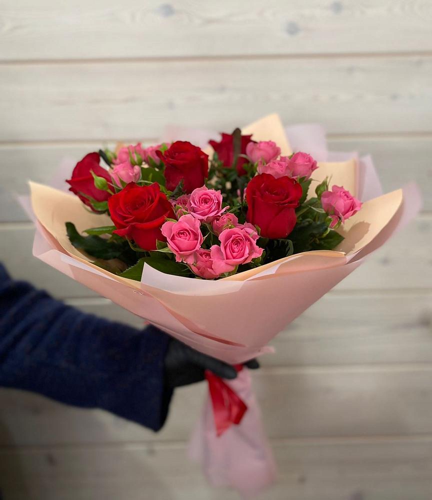 Букет цветов из: Розы в Стодеревской