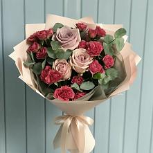 Букет цветов из:  Гвоздики и Розы в Стодеревской