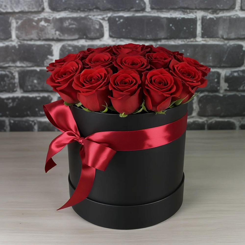 Цветочная композиция из Розы в шляпной коробке в Стодеревской