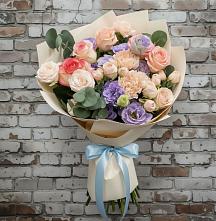 Букет цветов из:  Розы, Лизиантусы и Гвоздики #REPLACE_PRED# Стодеревской